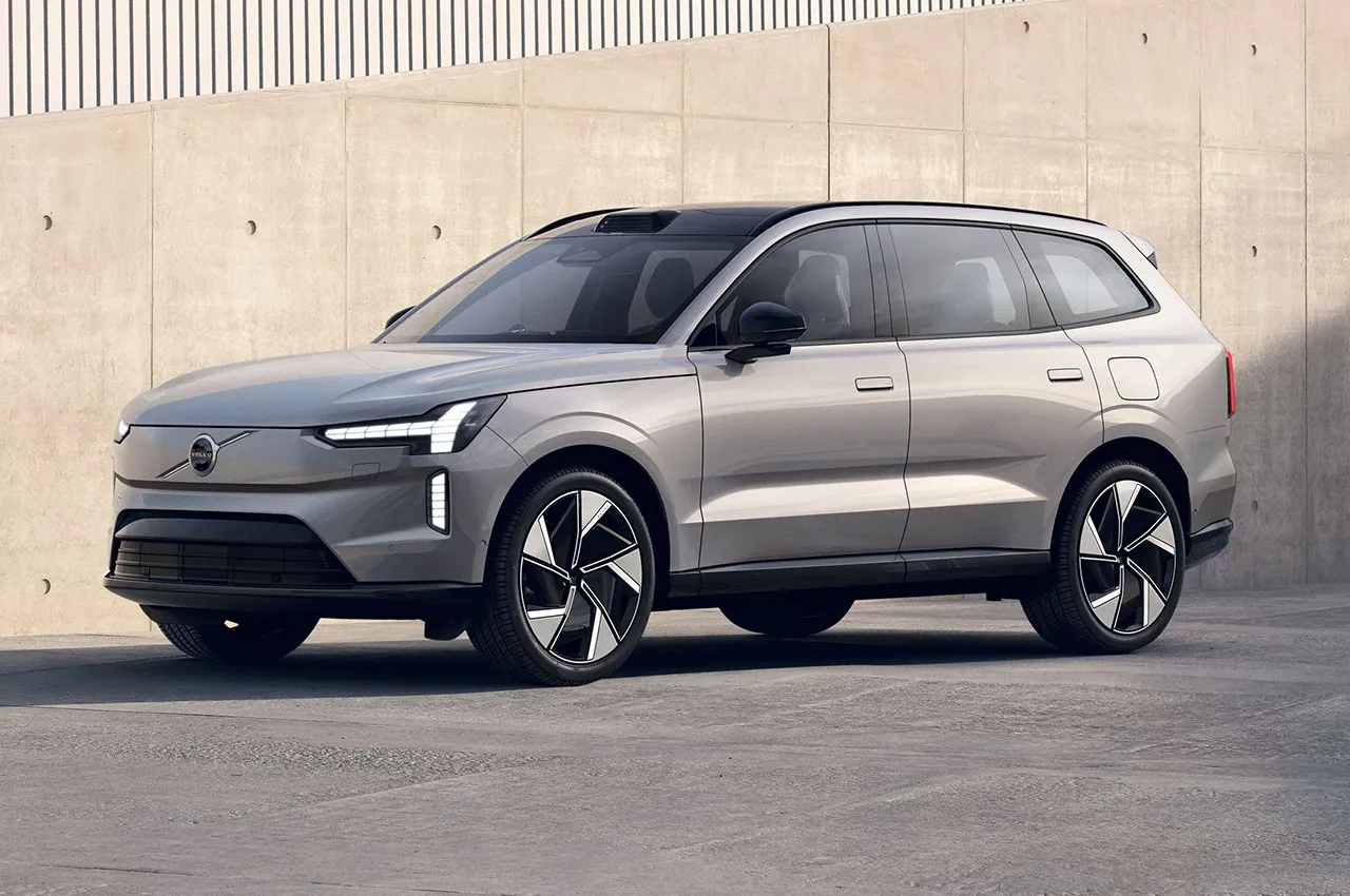 شاسی بلند برقی ولوو EX90